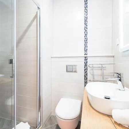 Apartment Semes- Three Bedroom With Jacuzzi And Sea View Cavtat