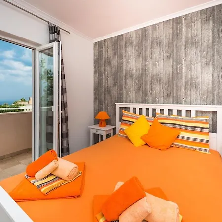 Appartement Semes- Three Bedroom With Jacuzzi And Sea View